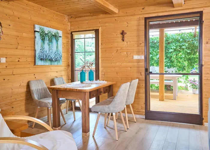 Feriehus Domek Omin *